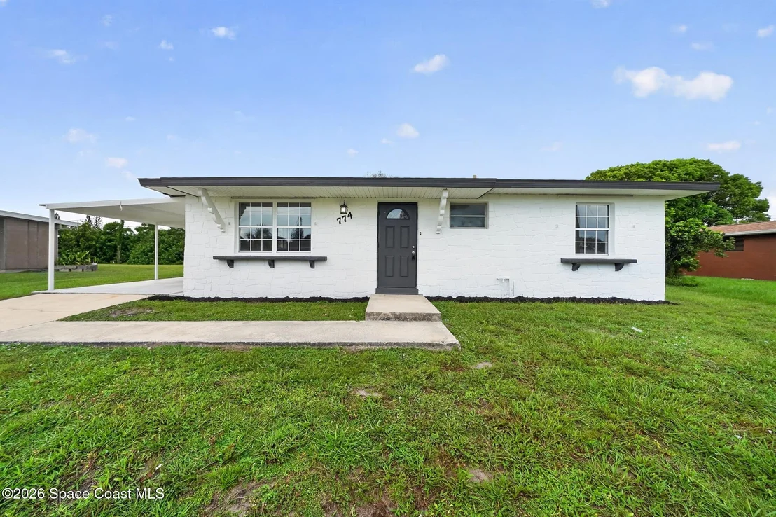 Photo of 774 Hampton Drive NE