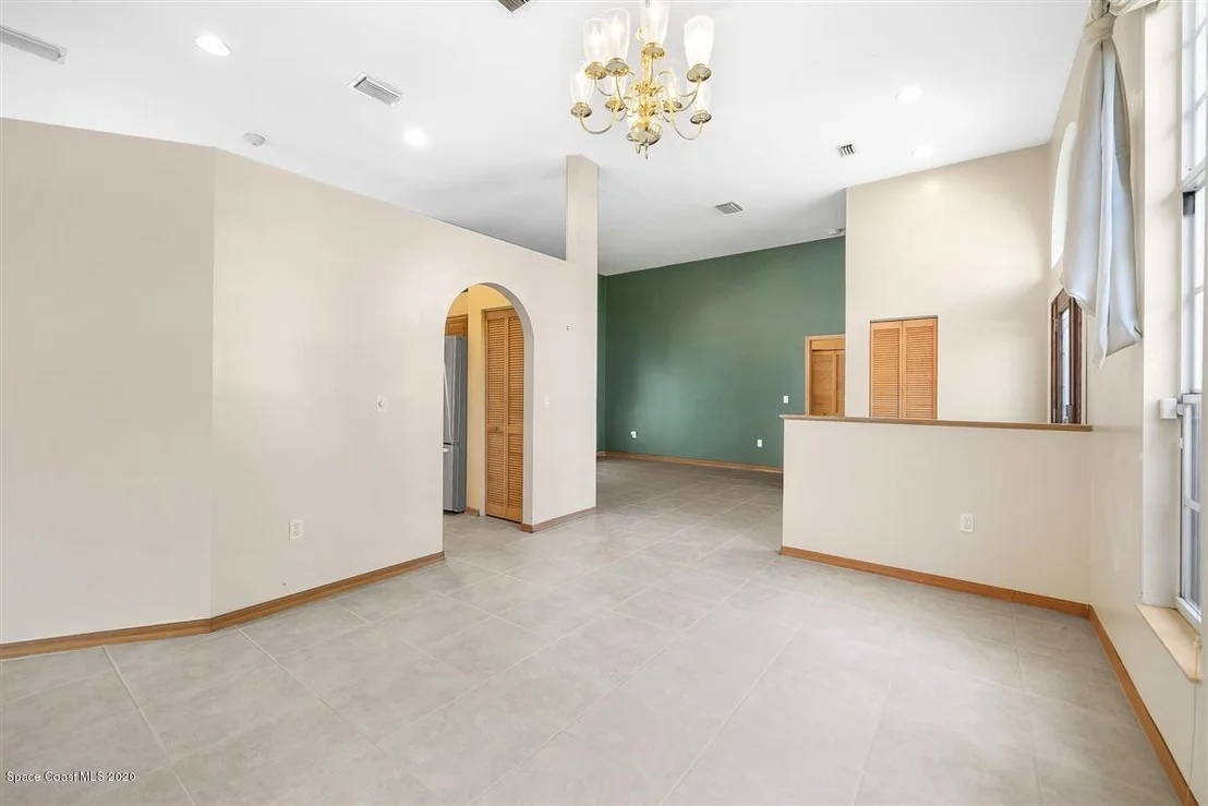 Photo of 1338 Silver Lake Drive