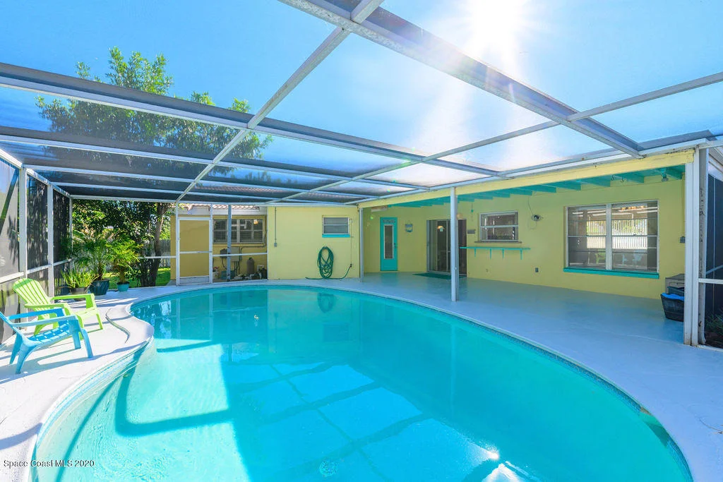 Photo of 250 Sand Pine Road