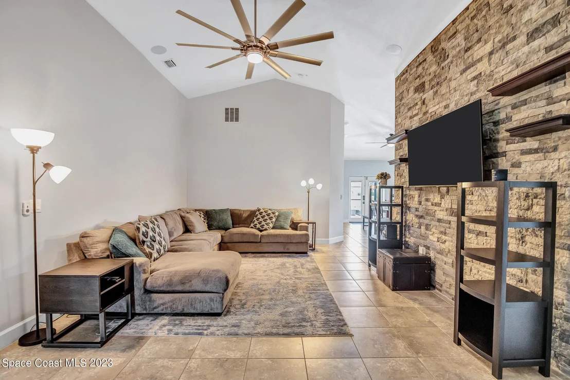 Photo of 925 Sangria Circle