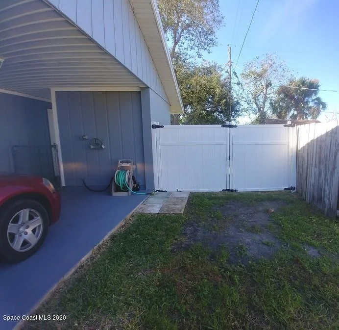 Photo of 790 Cobblestone Lane NE