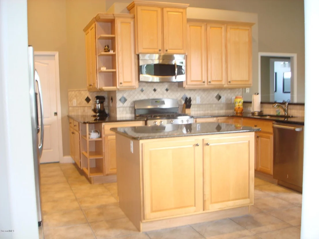 Photo of 1275 Starling Way