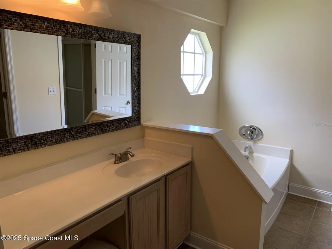 Photo of 1474 Crane Creek Boulevard