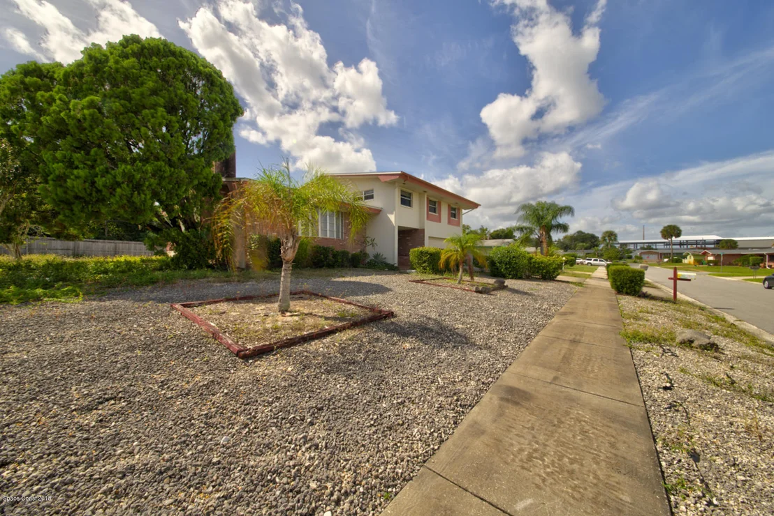 Photo of 381 Chester Drive