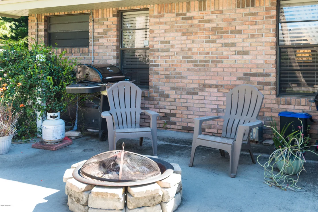 Photo of 1824 Oakwood