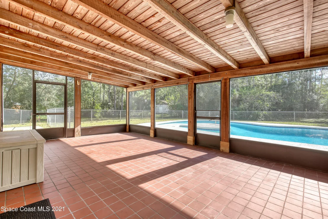 Photo of 2502 Meadow Lane