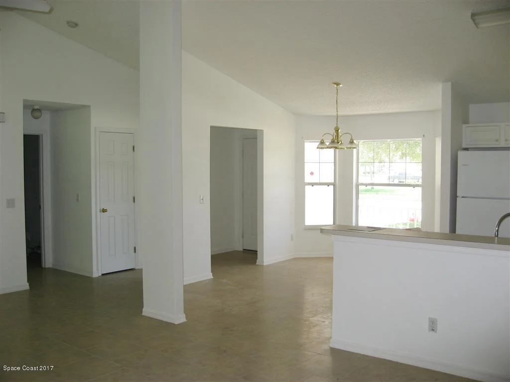 Photo of 1000 Kingfisher Way