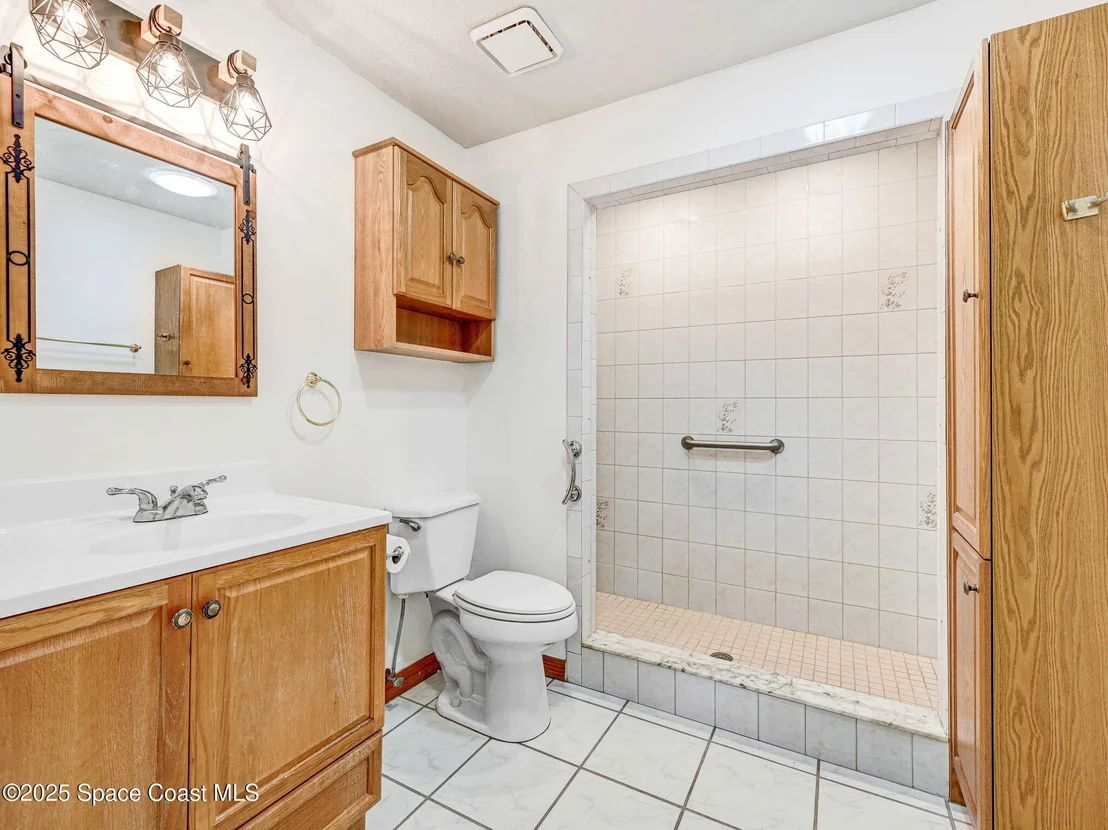 Photo of 6570 Whispering Pines Lane