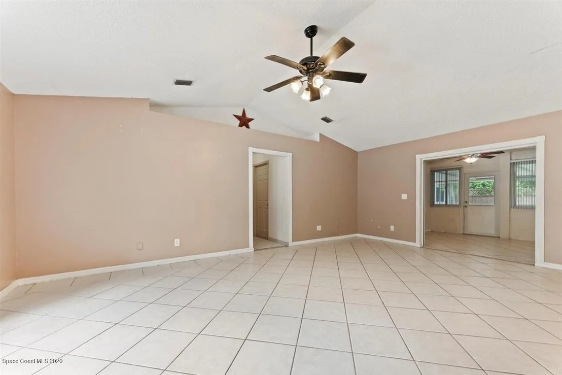 Photo of 6554 Bamboo Avenue