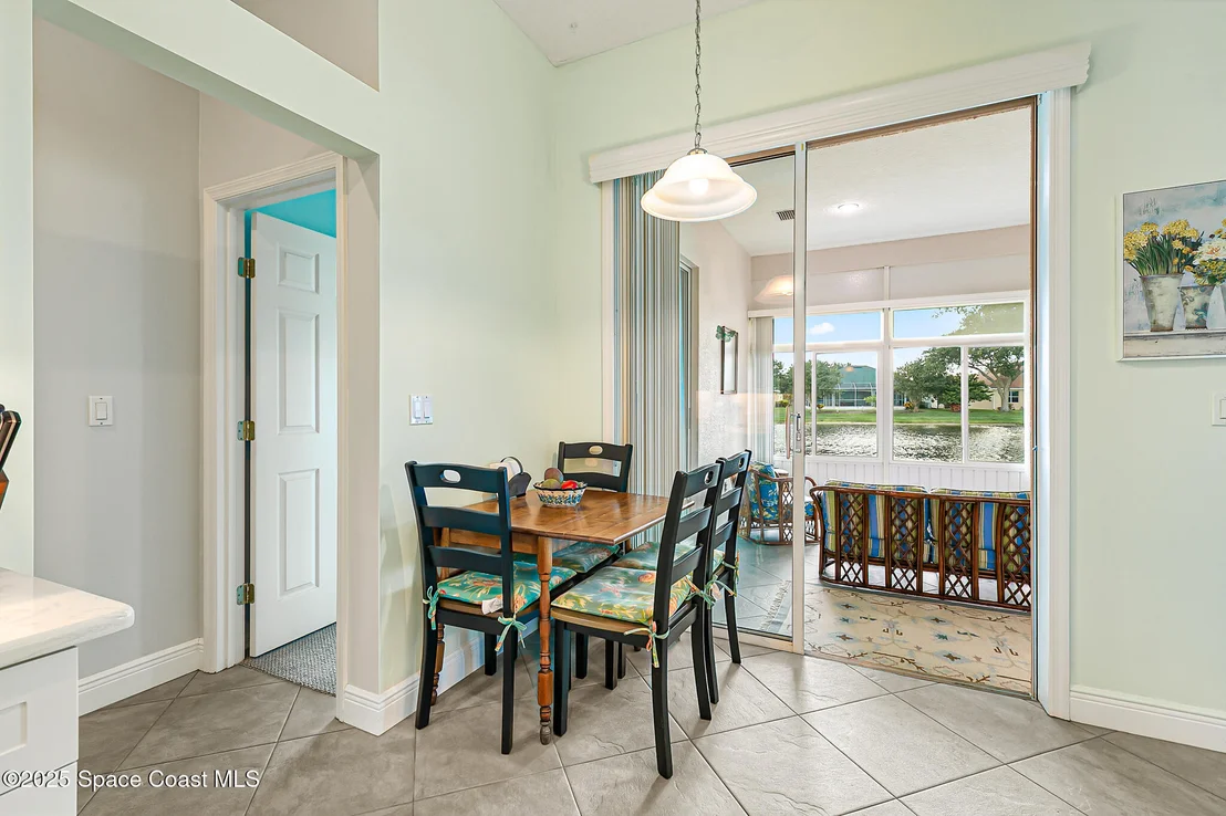 Photo of 2596 Addington Circle