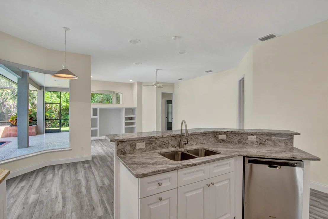 Photo of 142 Hidden Cove Drive