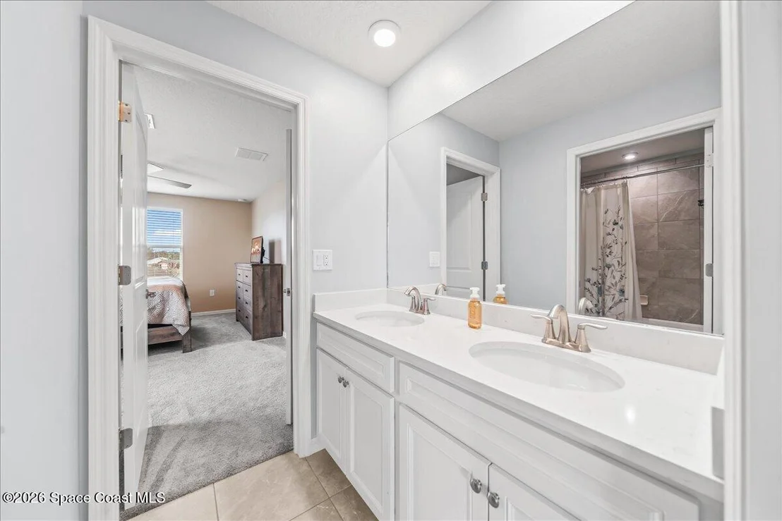 Photo of 800 Lyons Circle NW