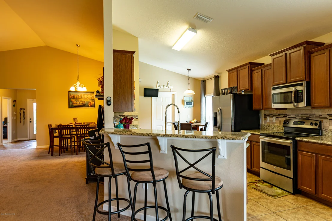 Photo of 450 Trymore Drive SE