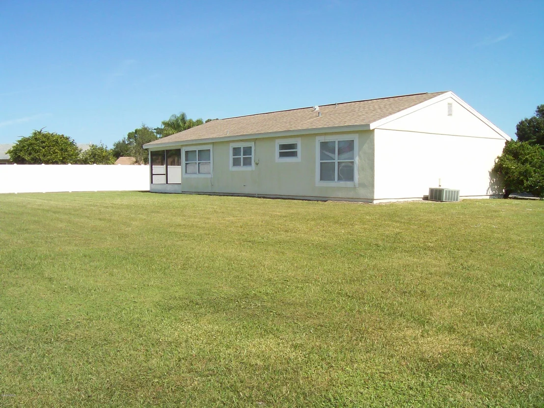 Photo of 1513 NE Creel Road