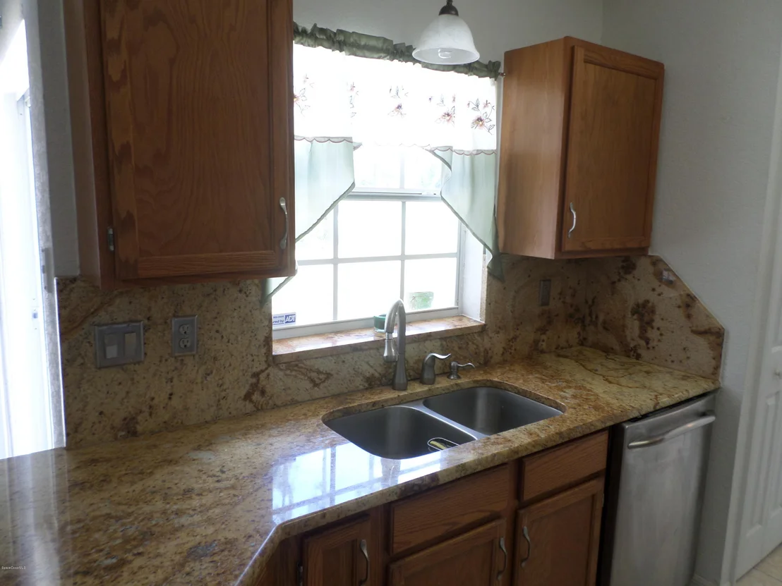 Photo of 5740 FRIENDLY Street