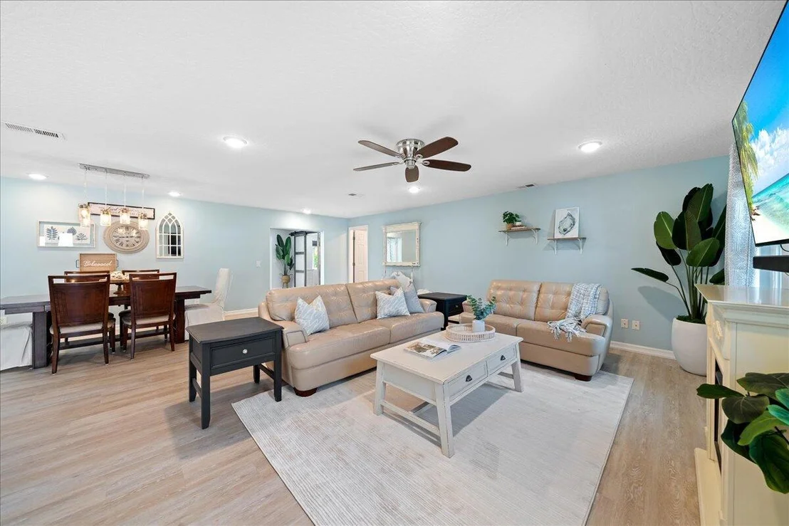 Photo of 219 5th Avenue