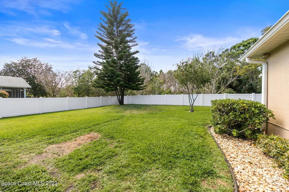Photo of 969 Tamarind Circle