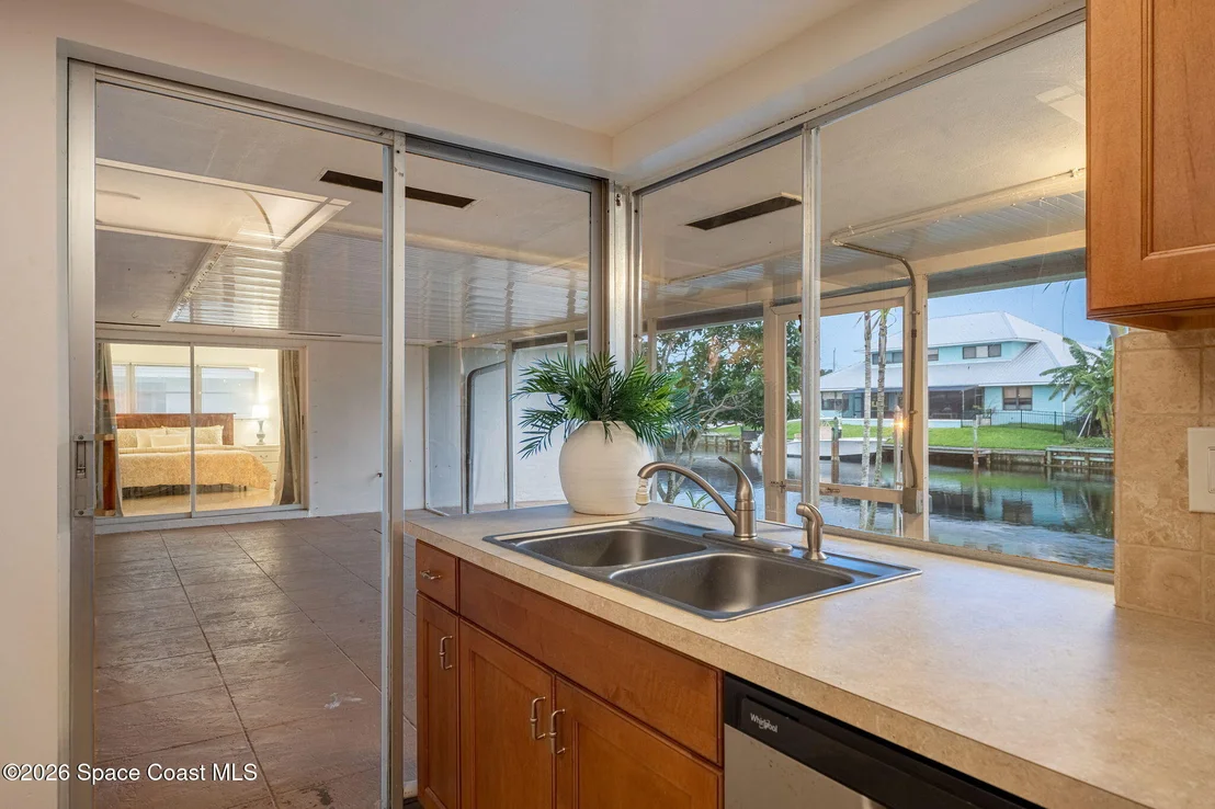 Photo of 462 Sandpiper Drive