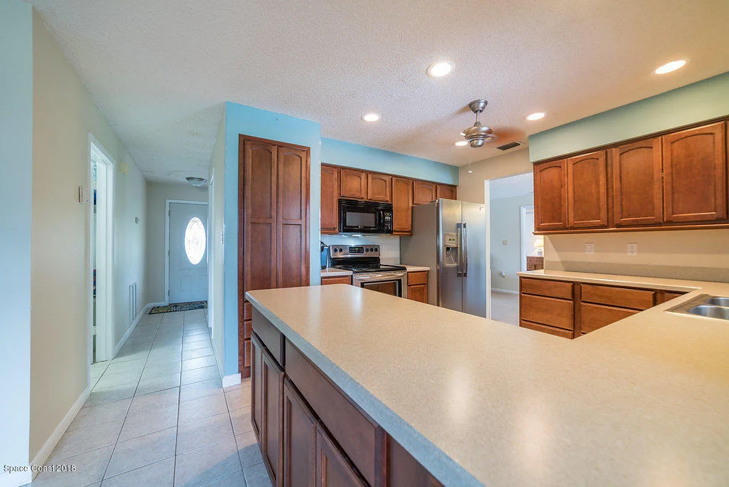 Photo of 700 Montclair Road NE