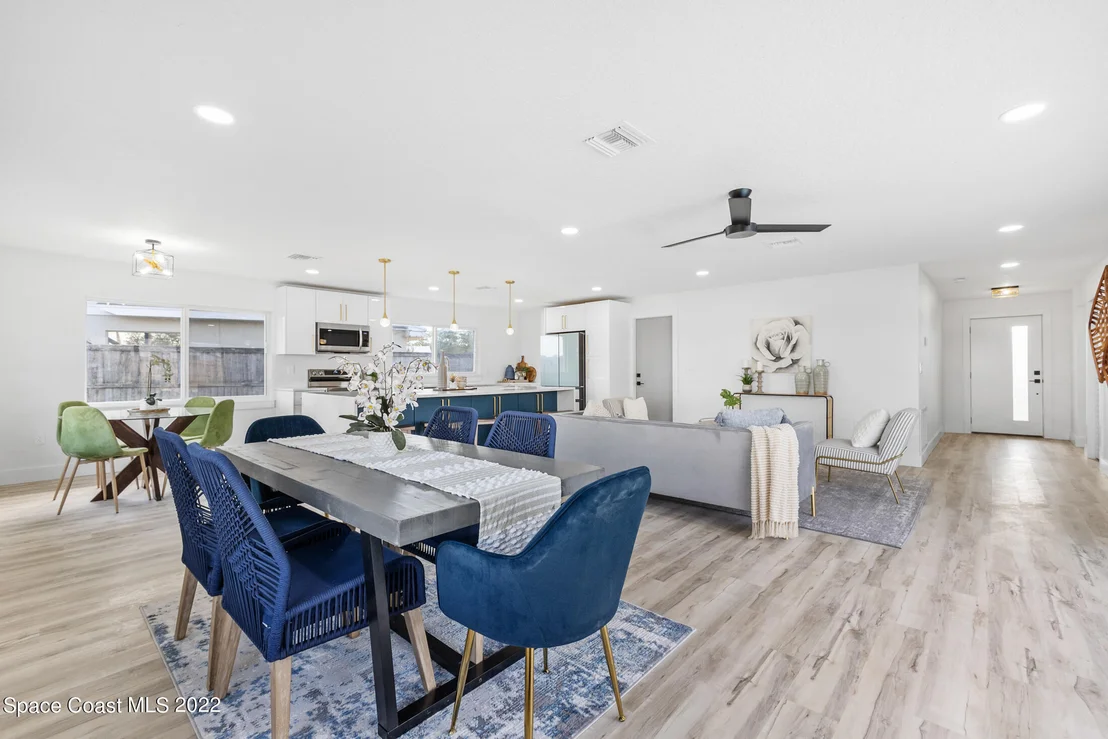 Photo of 77 W Bay Drive