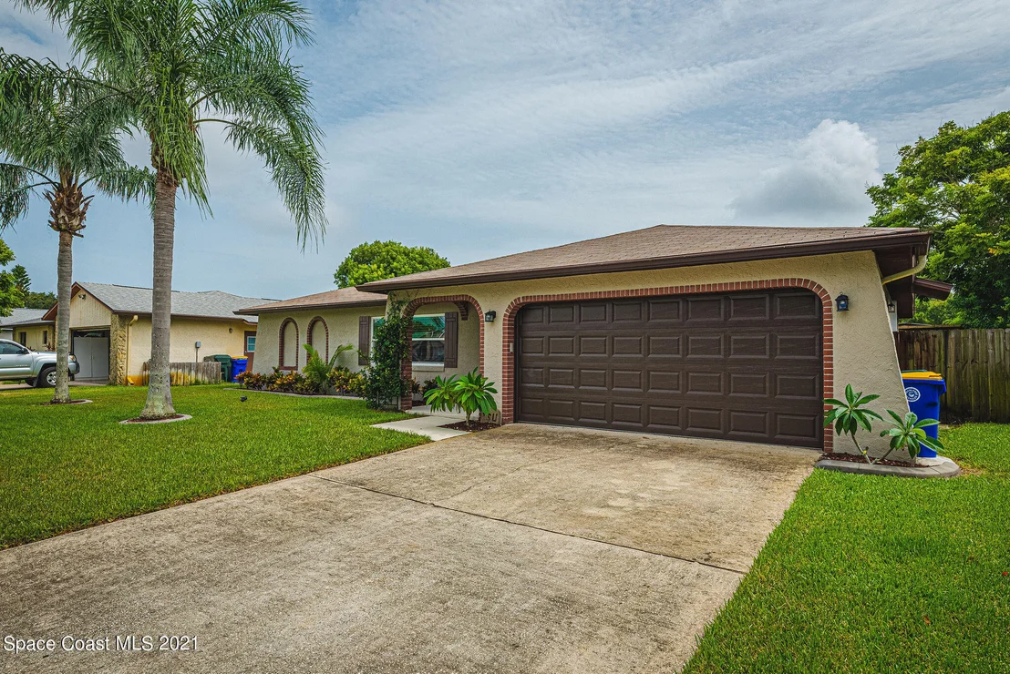 Photo of 845 Berkshire Drive