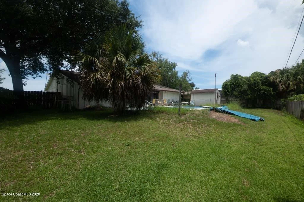 Photo of 2678 School Drive NE