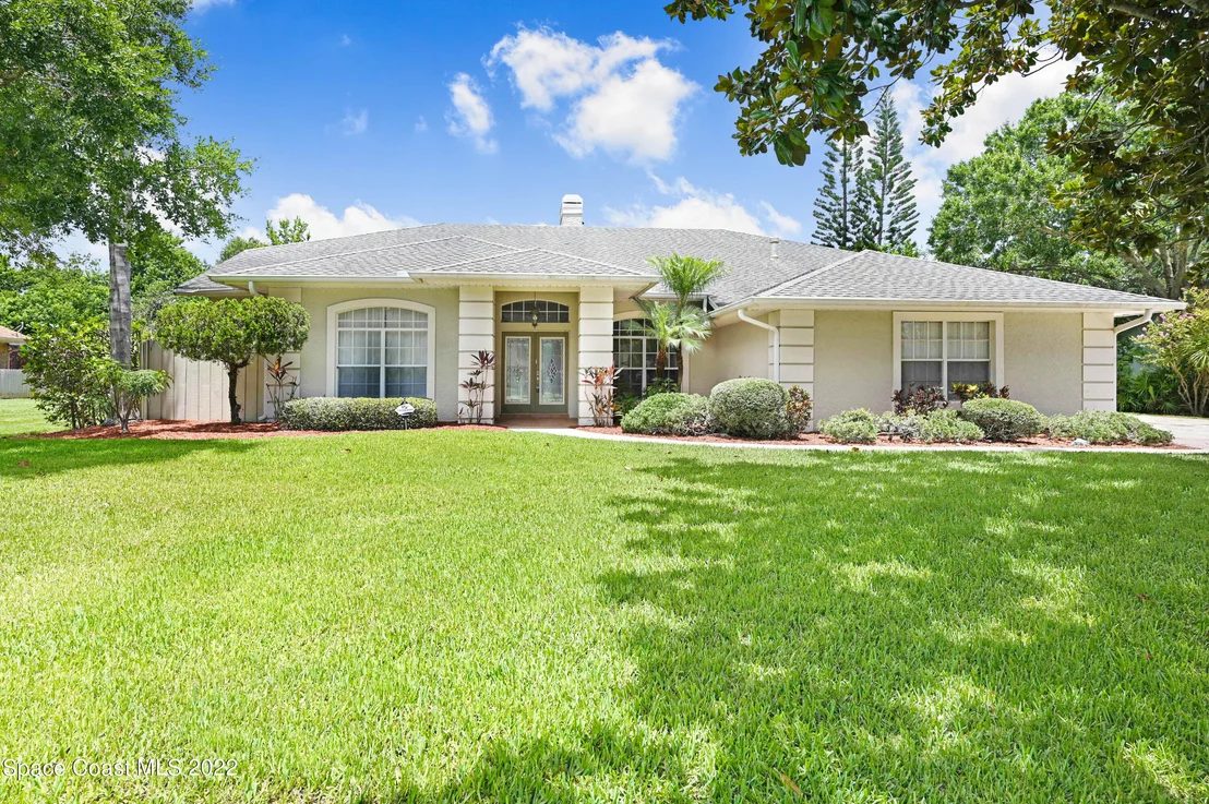 Photo of 3886 Beechgrove Road