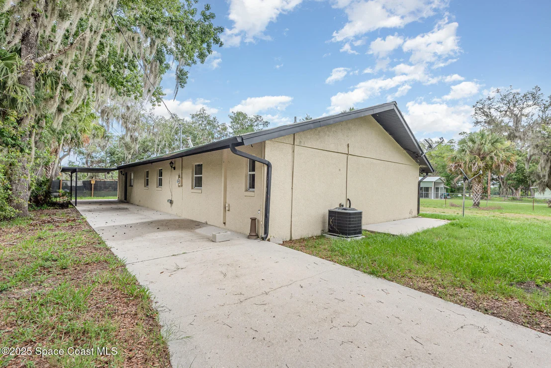 Photo of 4085 Cypress Bend