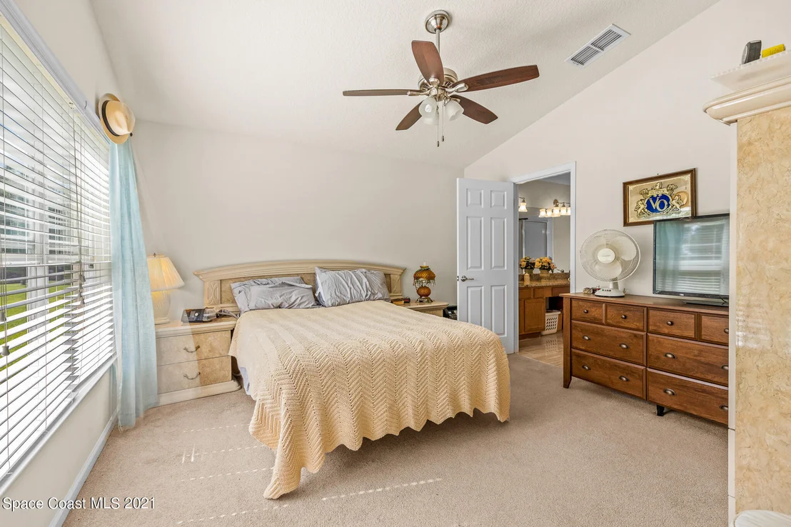 Photo of 1702 Dittmer Circle SE