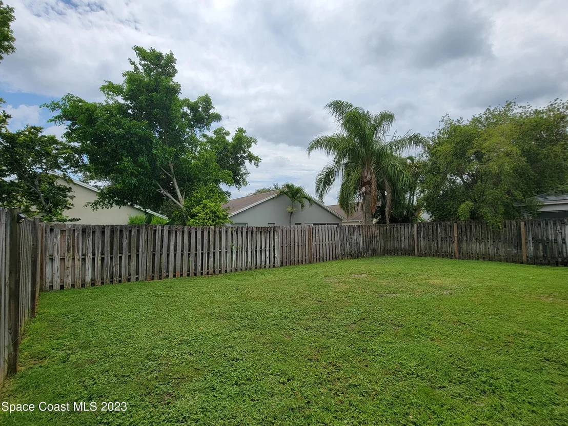 Photo of 8005 Bracken Lane