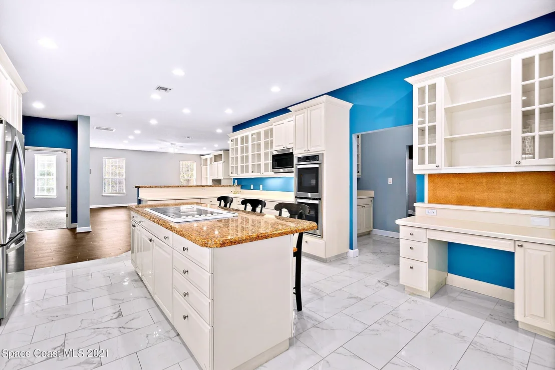 Photo of 3575 James Road