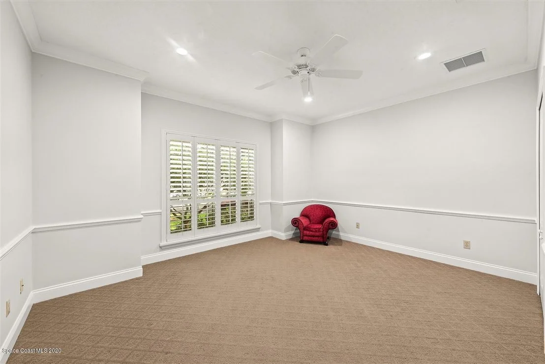 Photo of 437 Oriole Lane