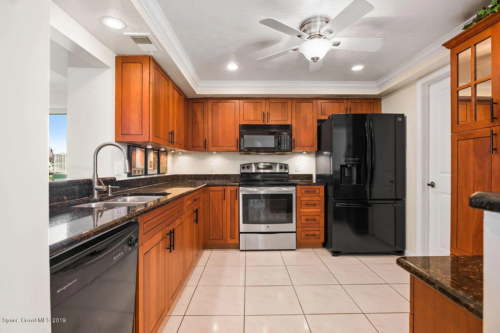 Photo of Unit 1105 at 1700 Commodore Boulevard
