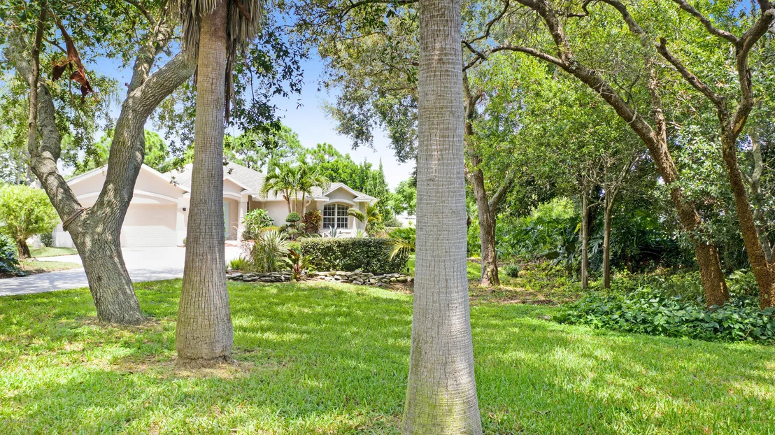 Photo of 602 Gina Lane