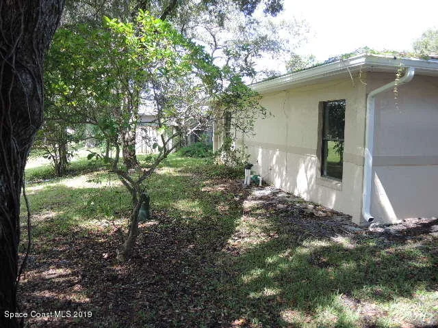Photo of 335 Mission Oak Drive
