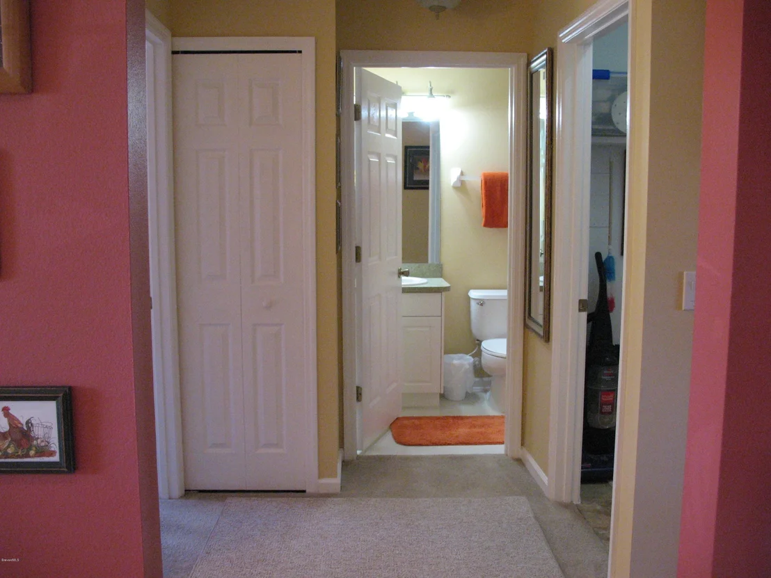 Photo of Unit 105 at 975 Luminary Circle