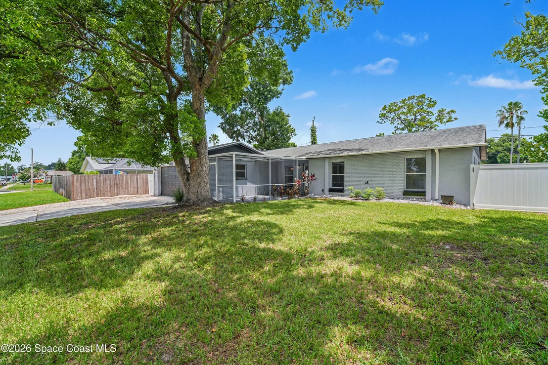 Photo of 1012 Fairway Lane