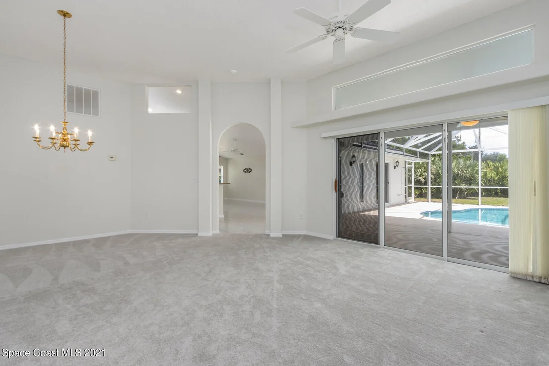 Photo of 461 Kimberly Drive