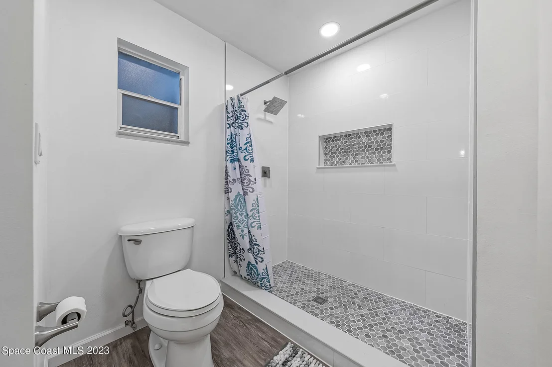Photo of 1299 Troon Way