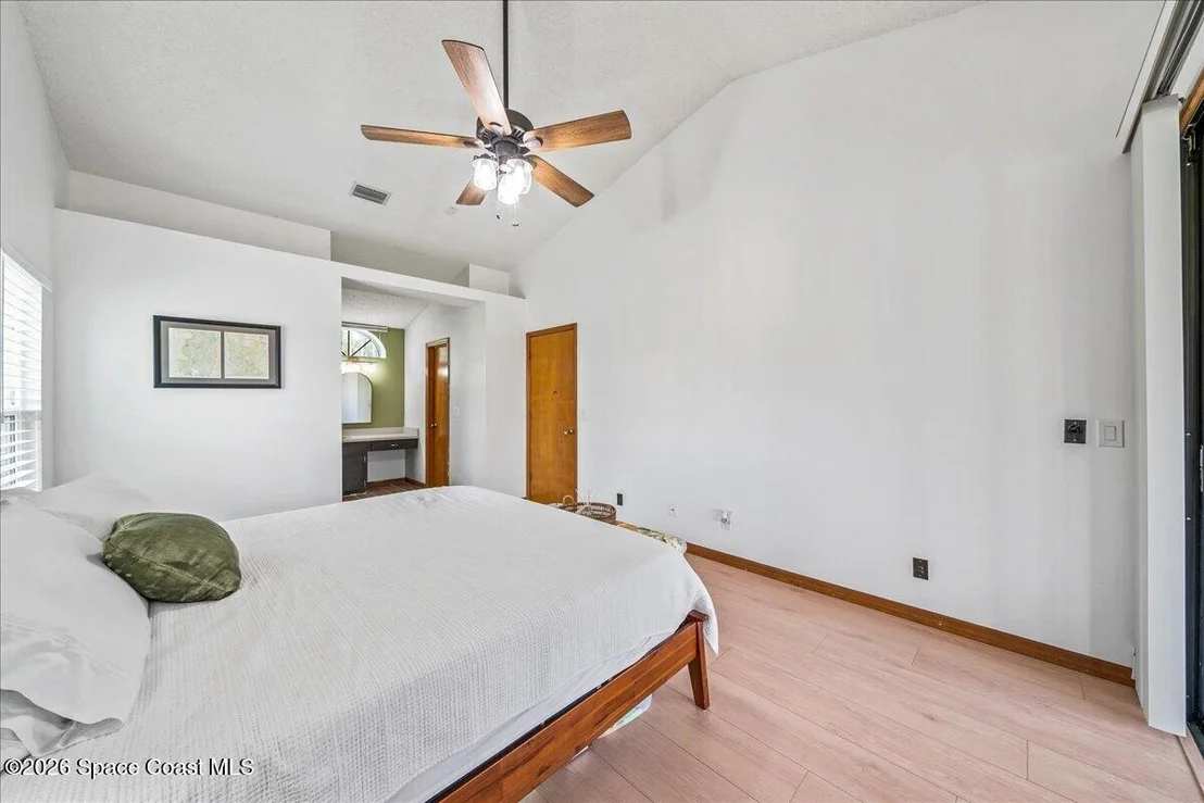 Photo of 2794 Nobility Avenue