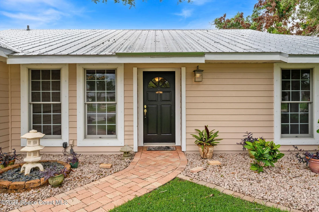 Photo of 2628 Senator Way