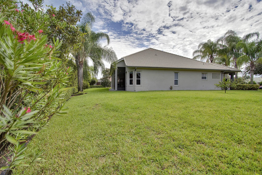 Photo of 8210 Compton Way