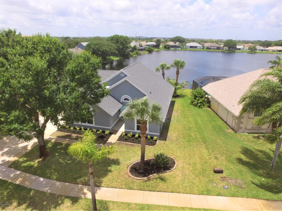 Photo of 2090 Lionel Drive