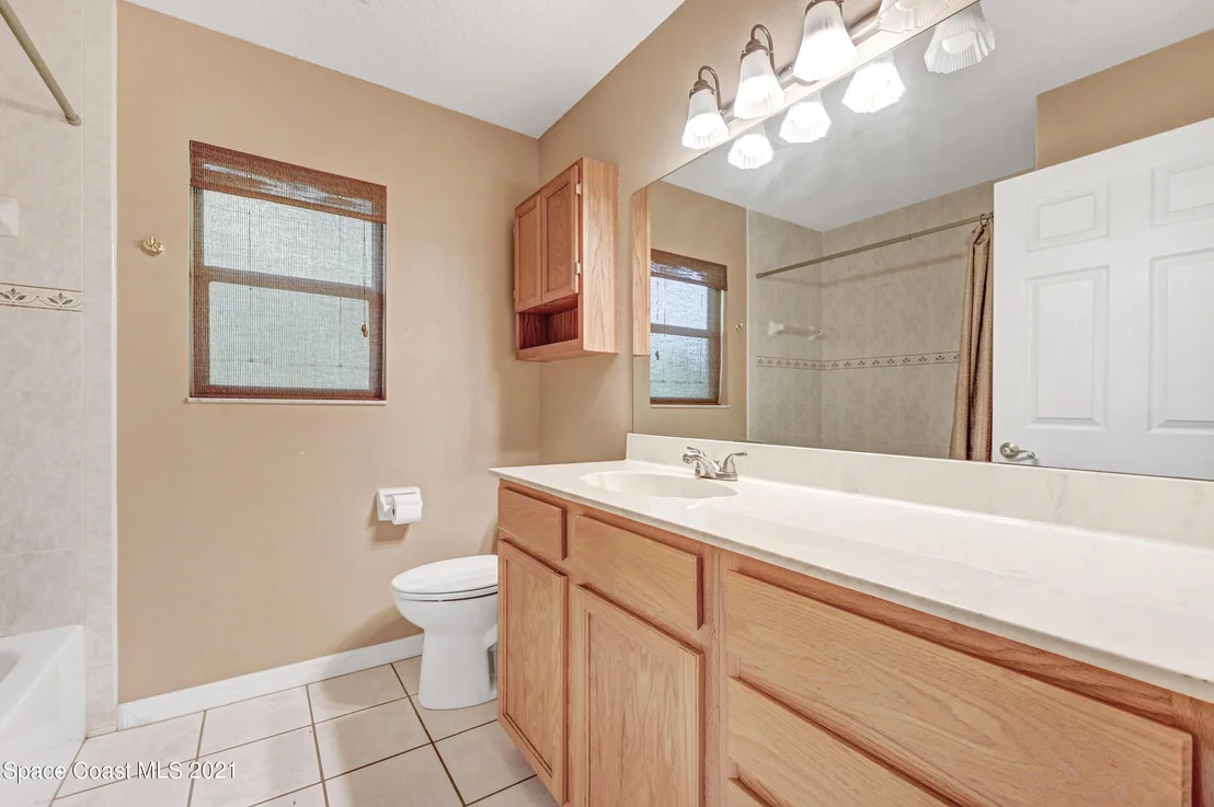 Photo of 863 Brookview Lane