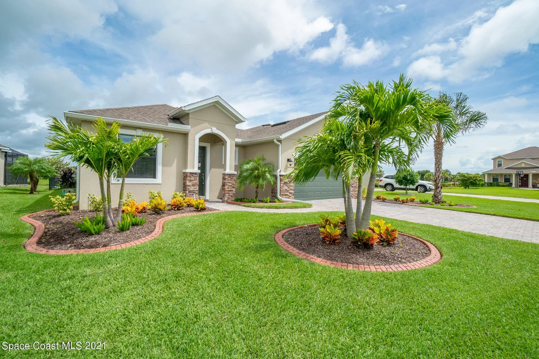 Photo of 3072 Casterton Drive
