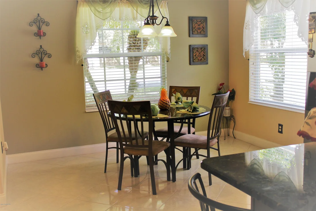 Photo of 322 Waterside Circle