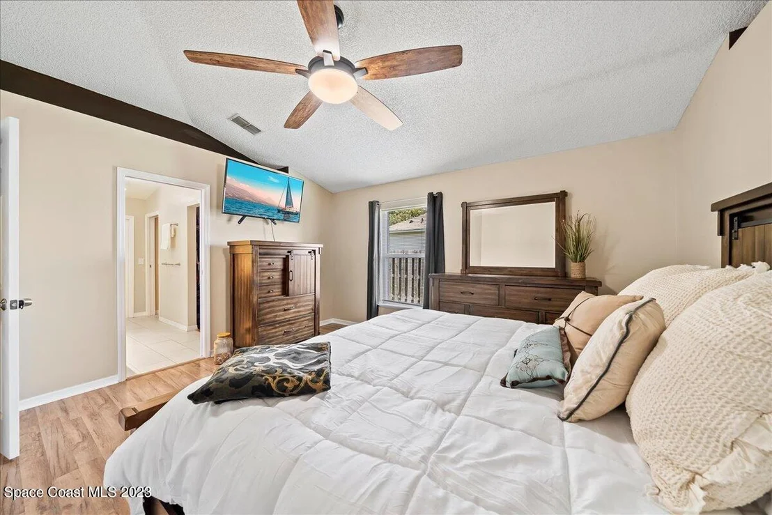 Photo of 1616 Vista Lake Circle