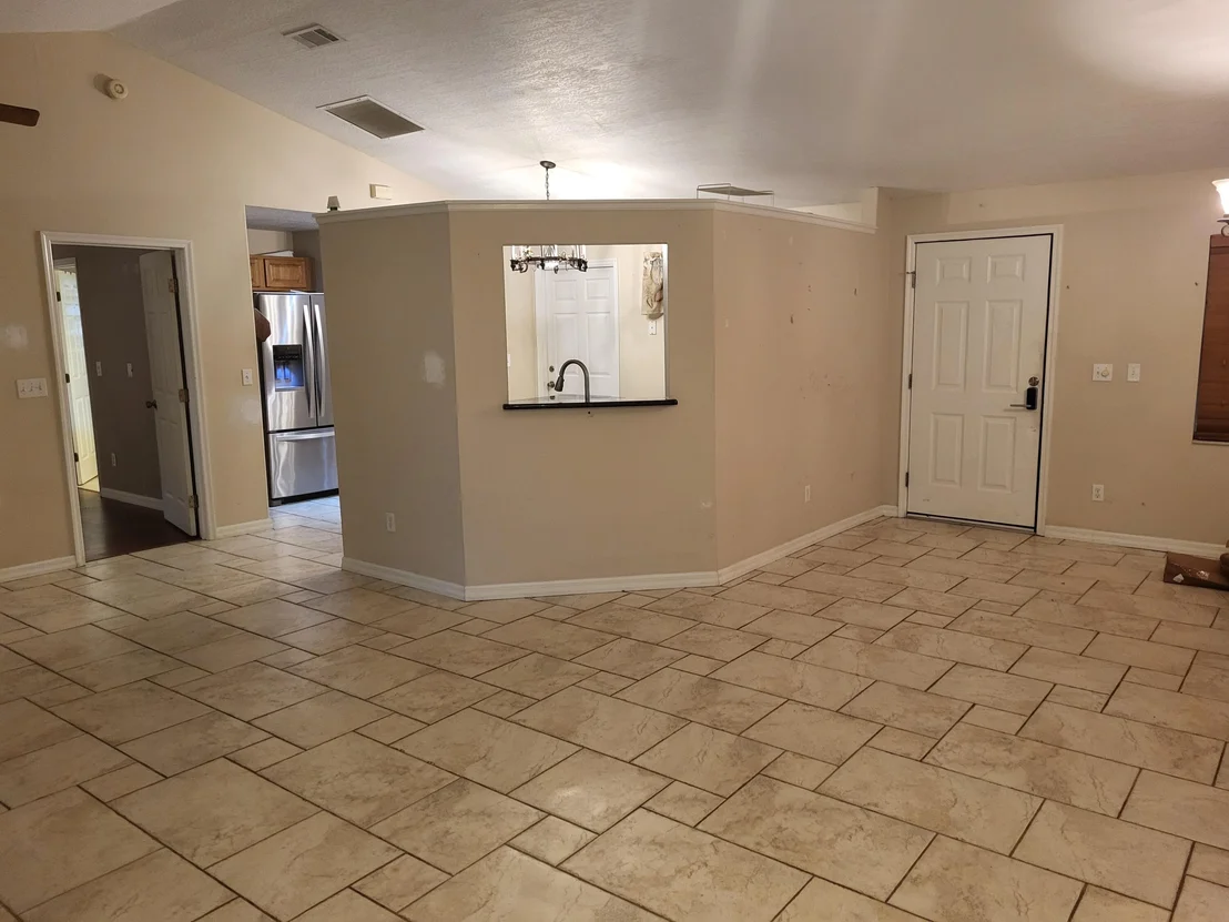 Photo of 5985 Cannon Avenue