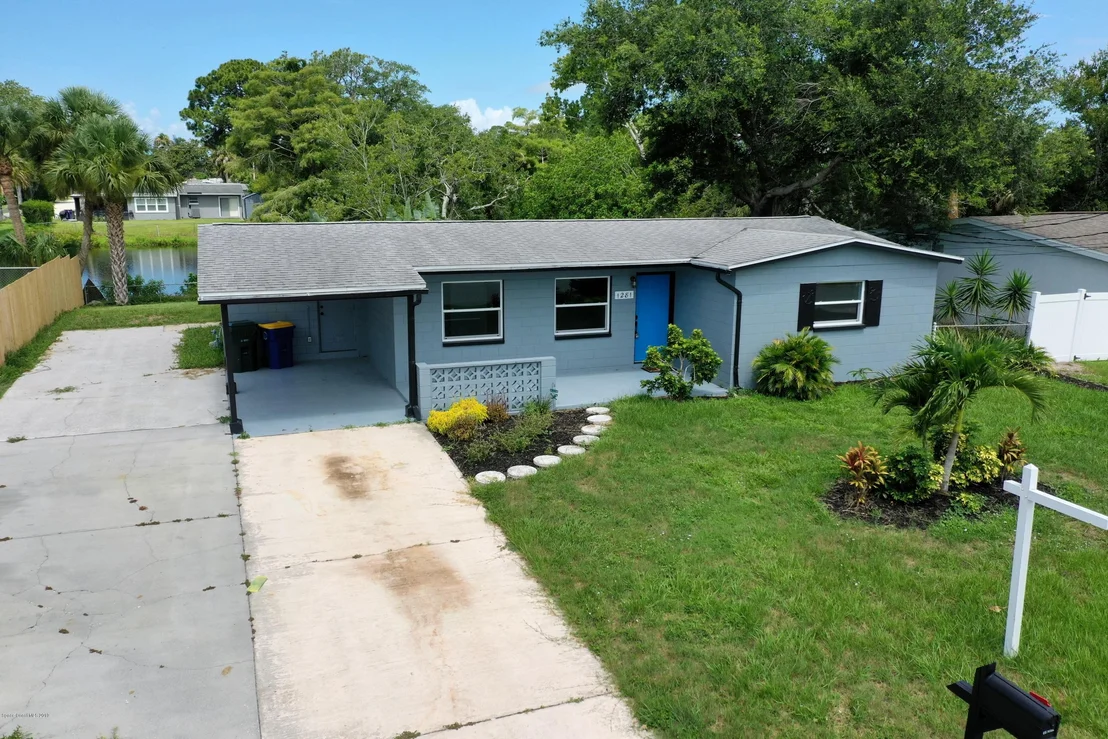 Photo of 1281 Estridge Drive