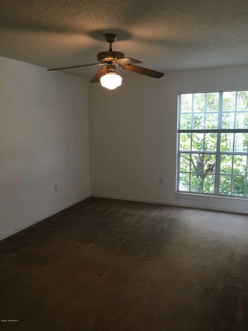 Photo of Unit 203 at 7010 Us-1